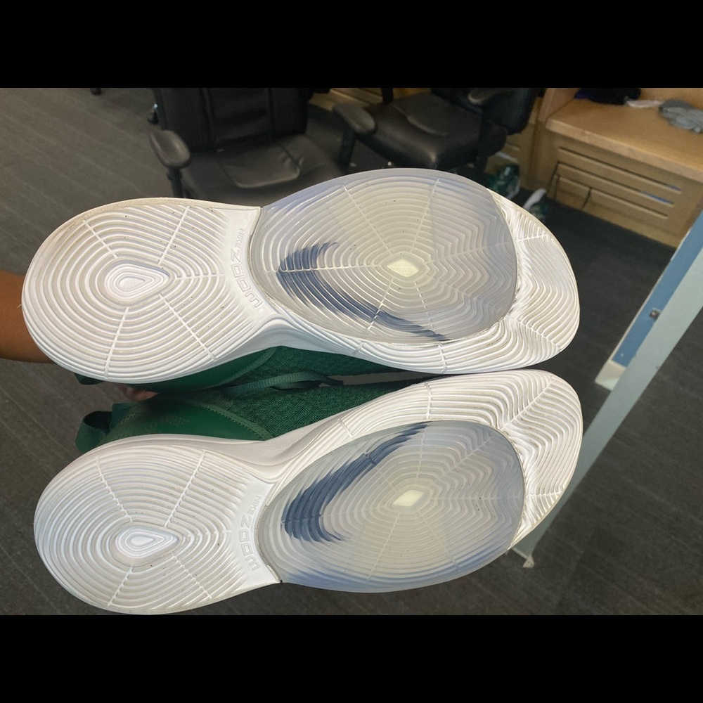 Size 17 Nike Zoom Rise’s - Picture 2 of 5